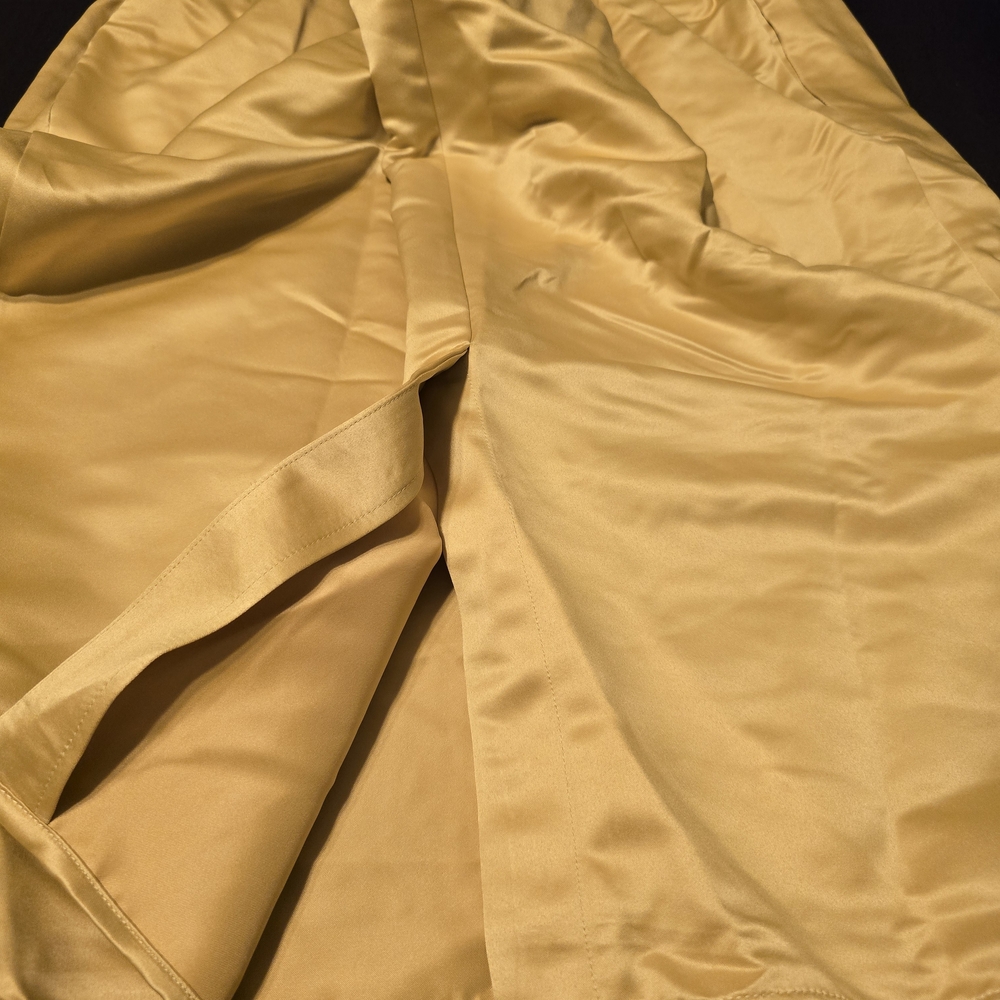 Elegant Yellow Midi Dress - Picture 5 of 7